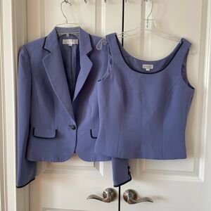 Tahari Arthur S Levine Womens  1 Button Blazer Sz 8 & Shirt Sz 10 Violet